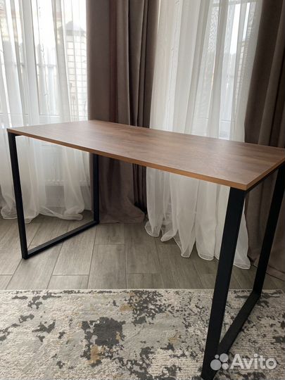 Компьютерный стол новый