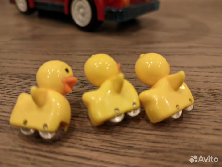 Интерактивная машинка пожарная с утятами