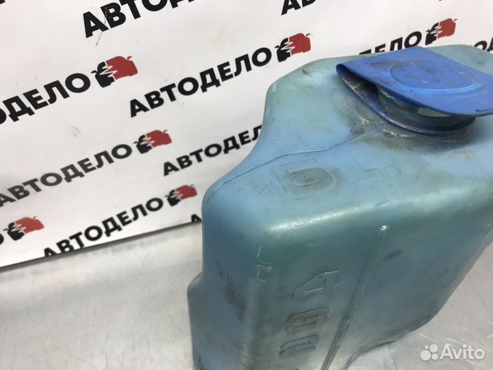 Бачок омывателя Volkswagen Passat B3 1991 г.в