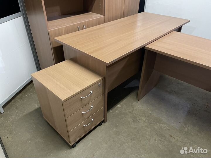 Комплект мебели для руководителя