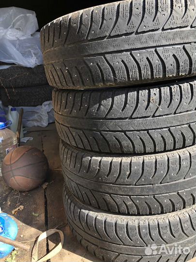 Bridgestone Ice Cruiser 5000 195/65 R15