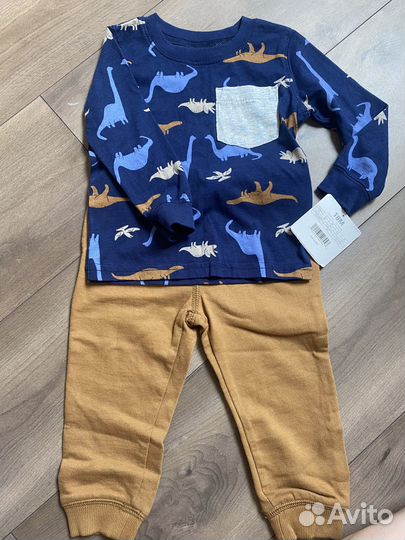 Костюм на мальчика carters 18 месяцев