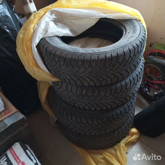 Nordman Nordman 4 215/65 R16 102