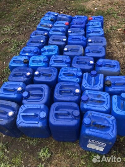 Канистры пластиковые 20 л