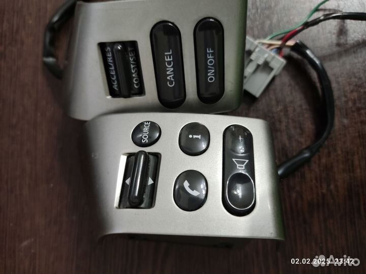 Кнопки для руля Nissan Tiida