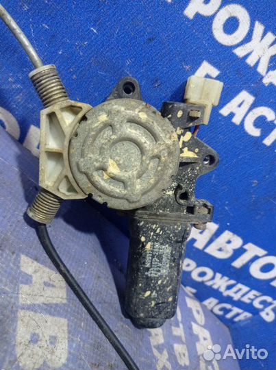 Передний левый стеклоподъемник Mitsubishi Pajero 2