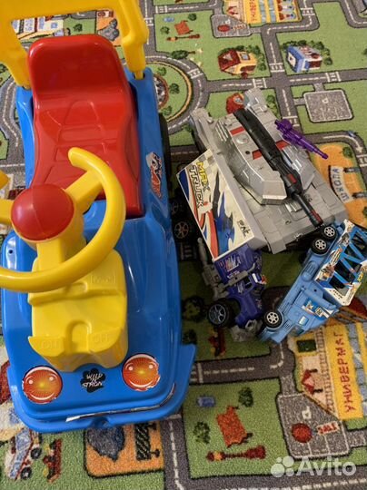 Каталка детская +танк и машинки