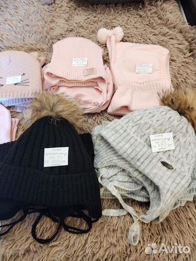 Много шапок для двойни мальч. и дев.от 0+ до 52 см