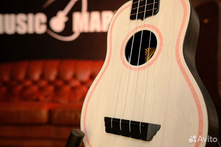 Укулеле сопрано Flight (Комплект)