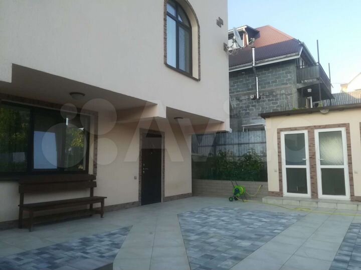 Комната 20 м² в 1-к., 1/2 эт.