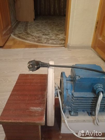 Шлифовальный станок по дереву