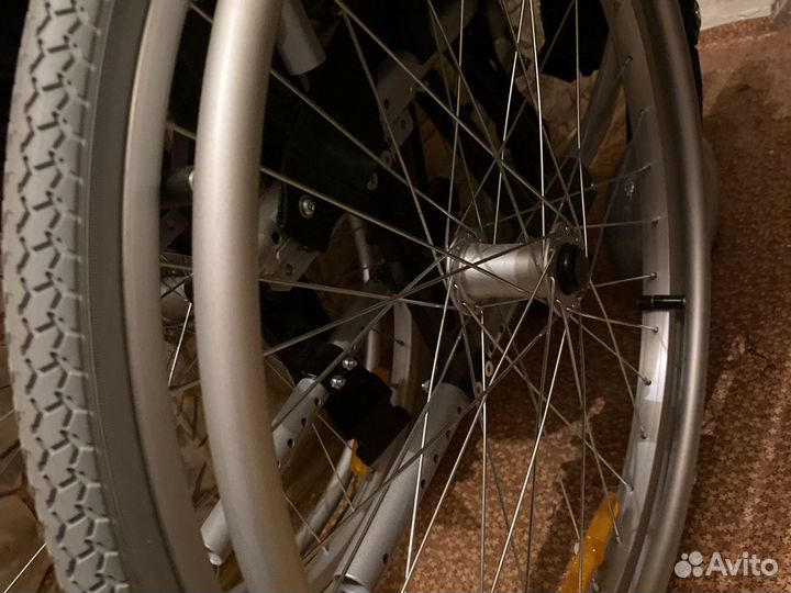 Инвалидная коляска новая