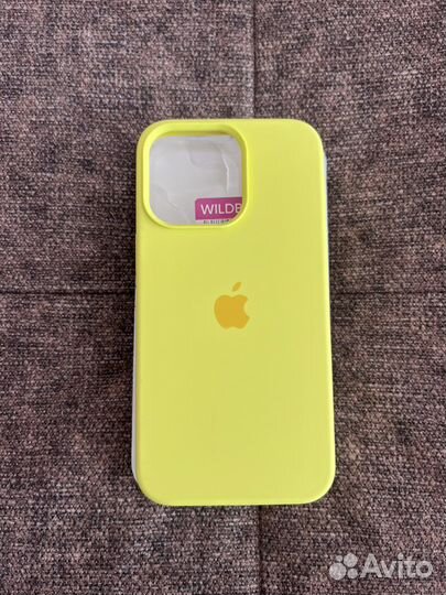 Чехол на iPhone 13 про