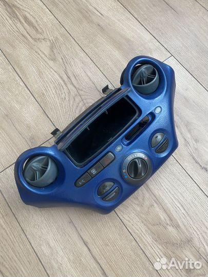 Панель toyota vitz