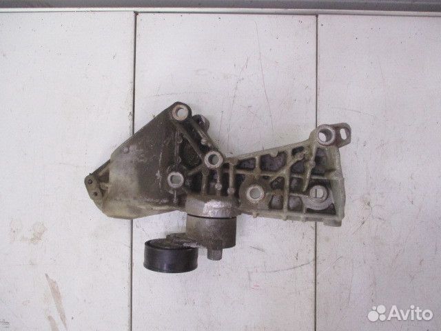 Кронштейн генератора Renault Megane 2