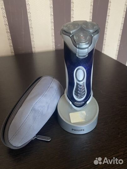 Электробритва с тримерром