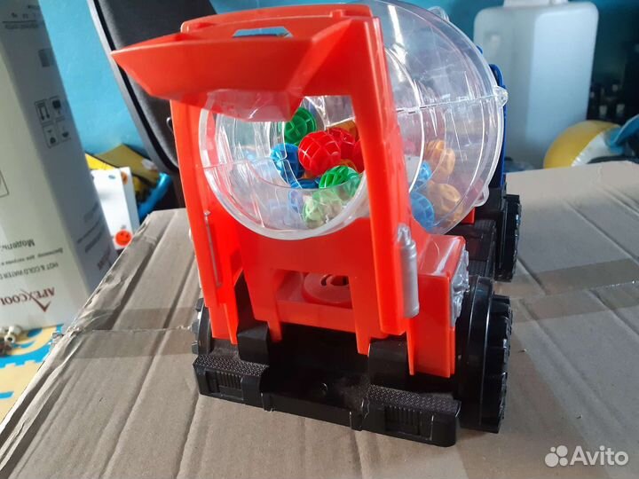 Машинка бетономешалка