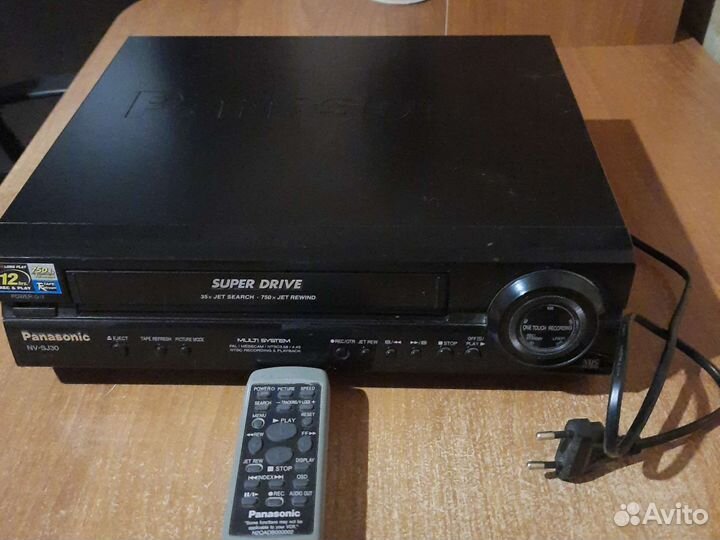 Видеомагнитофон panasonic