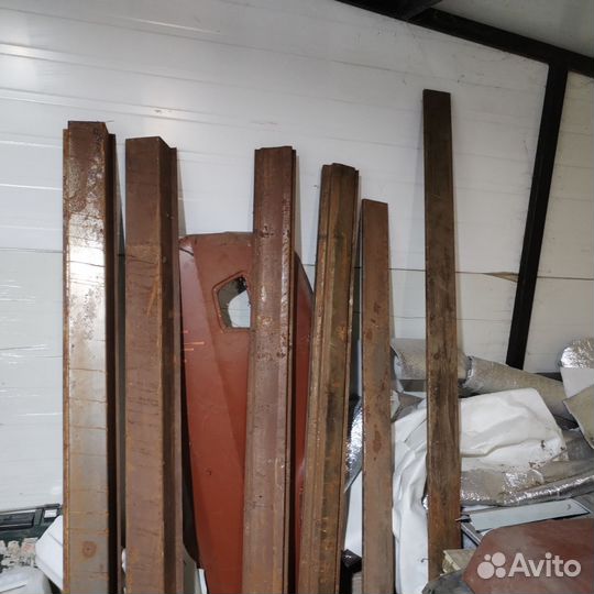 Капот газ 24