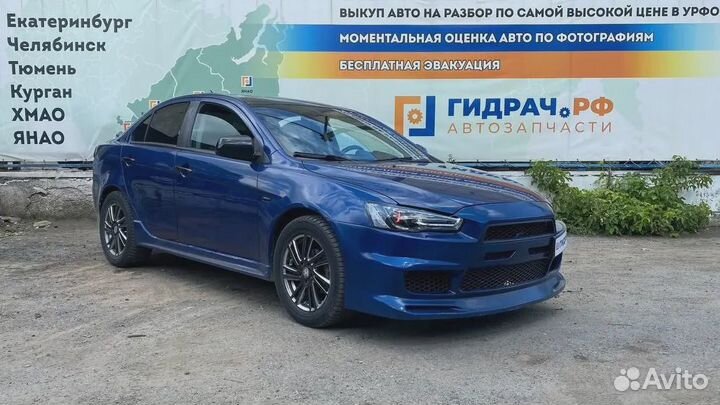 Стекло двери передней левой Mitsubishi Lancer X (C