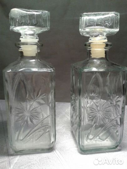 Флаконы разные парфюмерные Винтаж