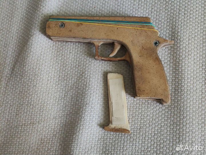 Пистолет резинкострел