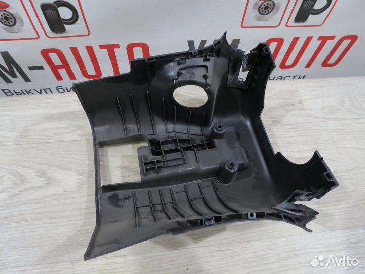 Кожух рулевой колонки Mitsubishi Outlander XL