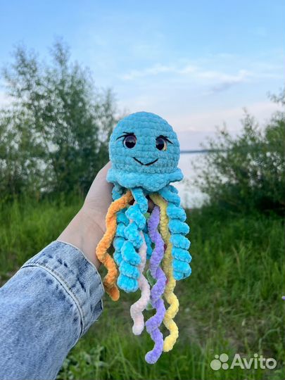 Вязаные Медузы Амигуруми. Ручная работа