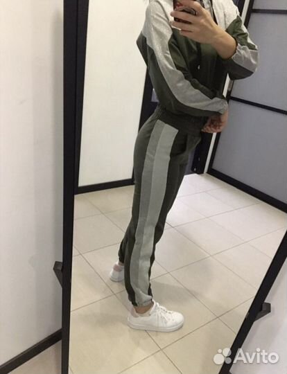 Костюм спортивный