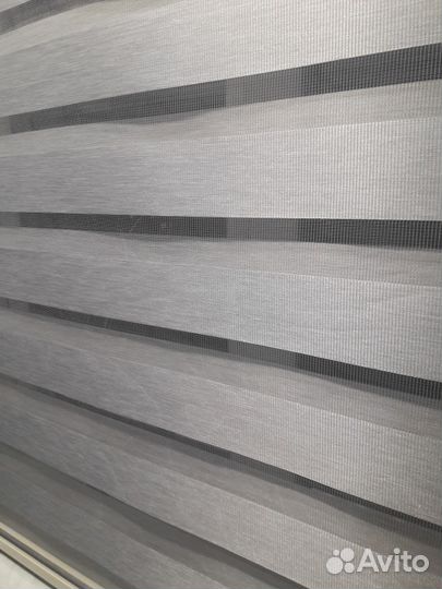 Рулонная штора день-ночь 190x190