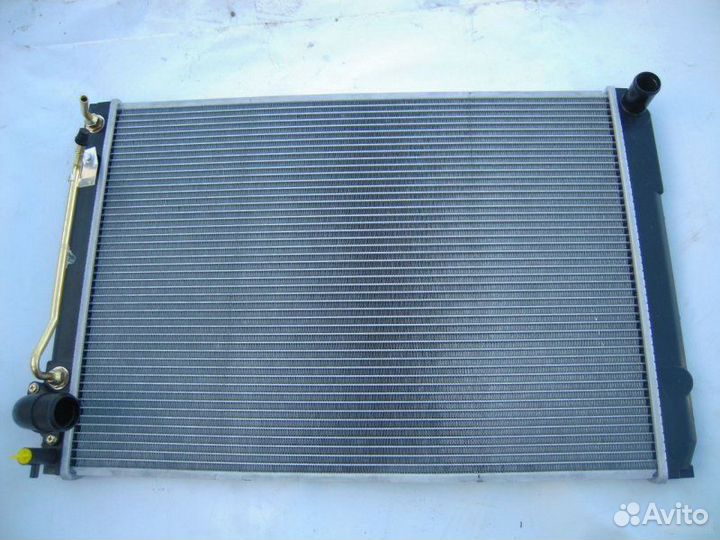 Радиатор Toyota Sienna