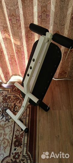 Тренажер для гиперэкстензии