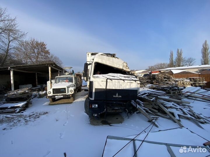 МАЗ 6430А9-1320-020 с прицепом, 2011