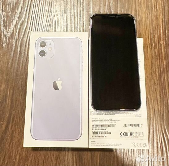 iPhone 11, 64 ГБ