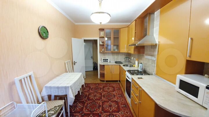 1-к. квартира, 52 м², 3/7 эт.