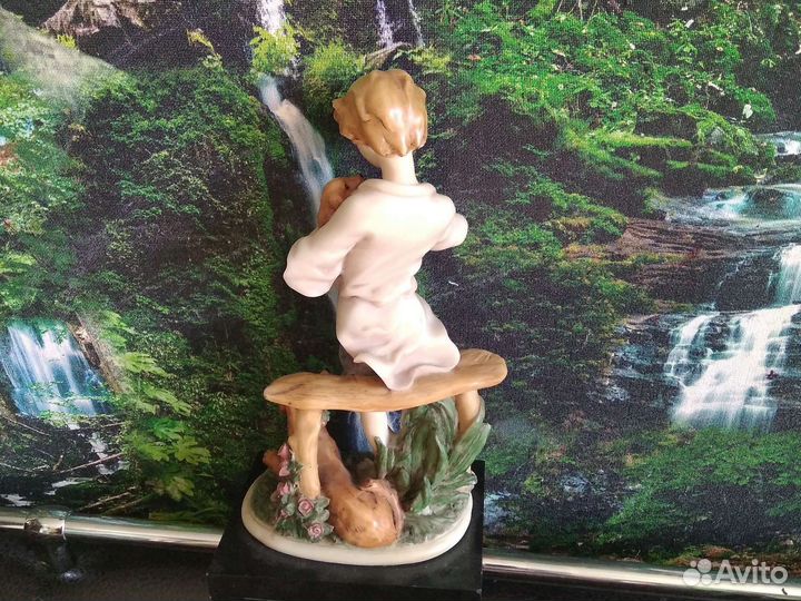 Фарфоровые статуэтки