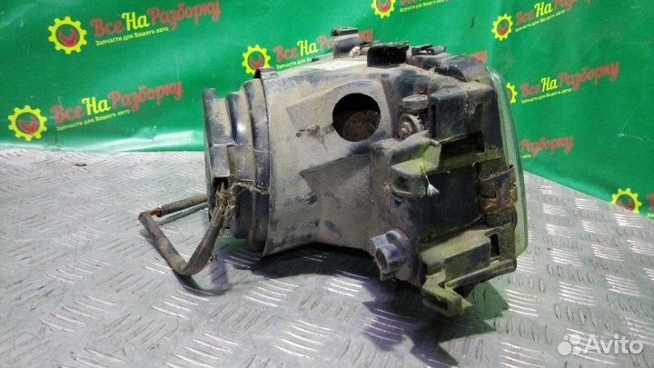 Фара правая Audi 80 седан 1.8 1990