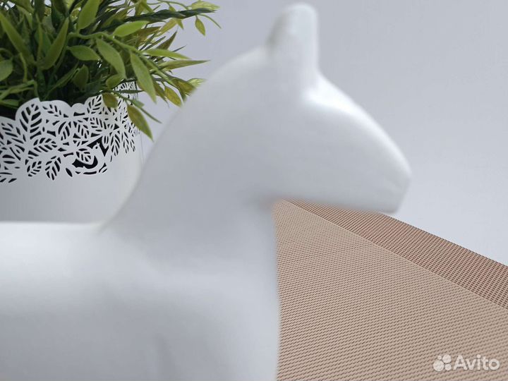 Фигурка интерьерная декоративная лошадь