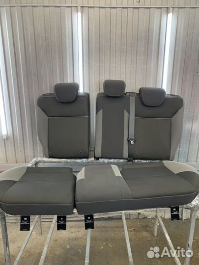 Сиденье заднее Ford Focus 3 задний диван