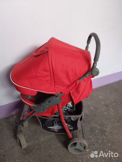 Прогулочная коляска