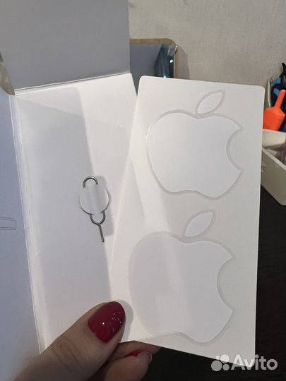 iPhone SE, 64 ГБ