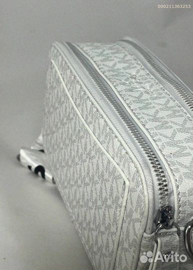 Женская сумка через плечо Michael Kors: must-have