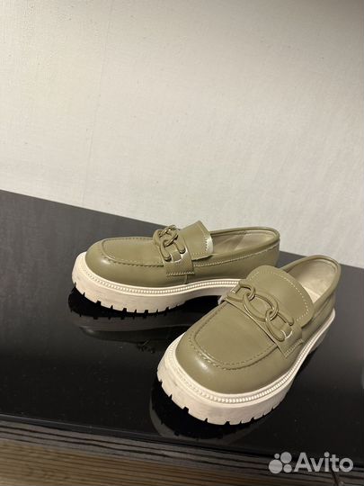 Лоферы женские 38 размер