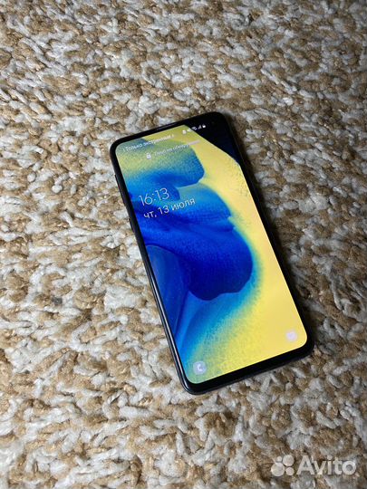 Samsung s10e