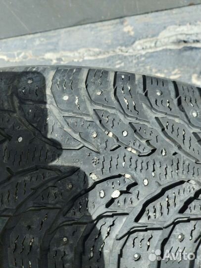 Nokian Tyres Hakkapeliitta 9 SUV 235/65 R17