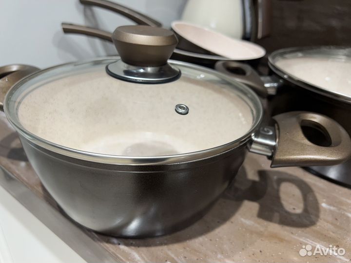 Посуда кастрюли cerafit steel из Германии
