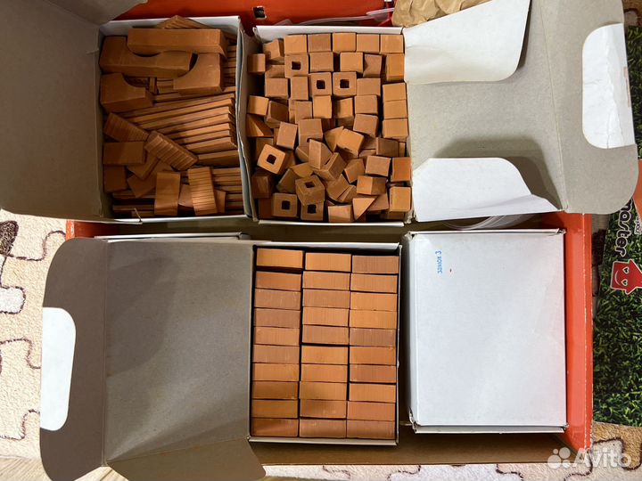 Конструктор из кирпичиков