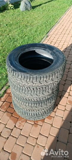 Nokian Tyres Hakkapeliitta 7 215/65 R16 102T