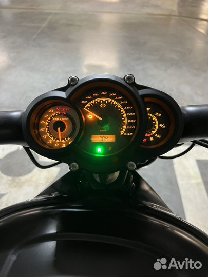 Harley-Davidson v-rod muscle