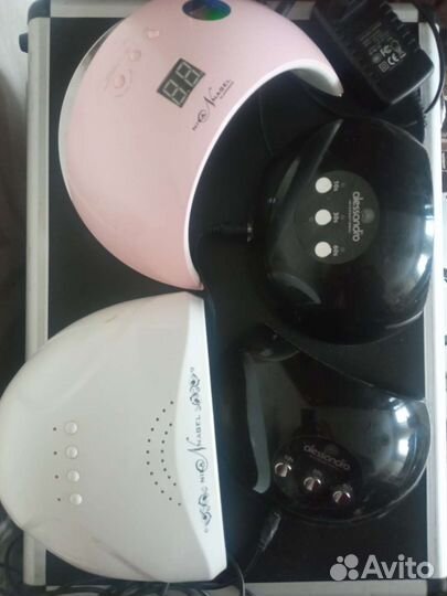 Ванночки для педикюра, лампа для маникюра